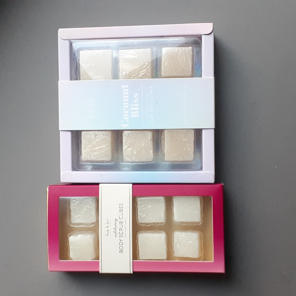 Nicole Miller Coconut Bliss & Vanilla Sugar Scrub
